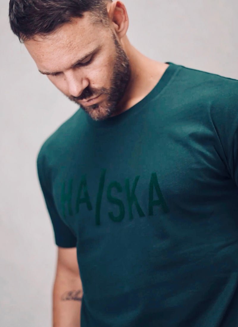 Extra Subtle / Textured Logo T-Shirt - HALSKA